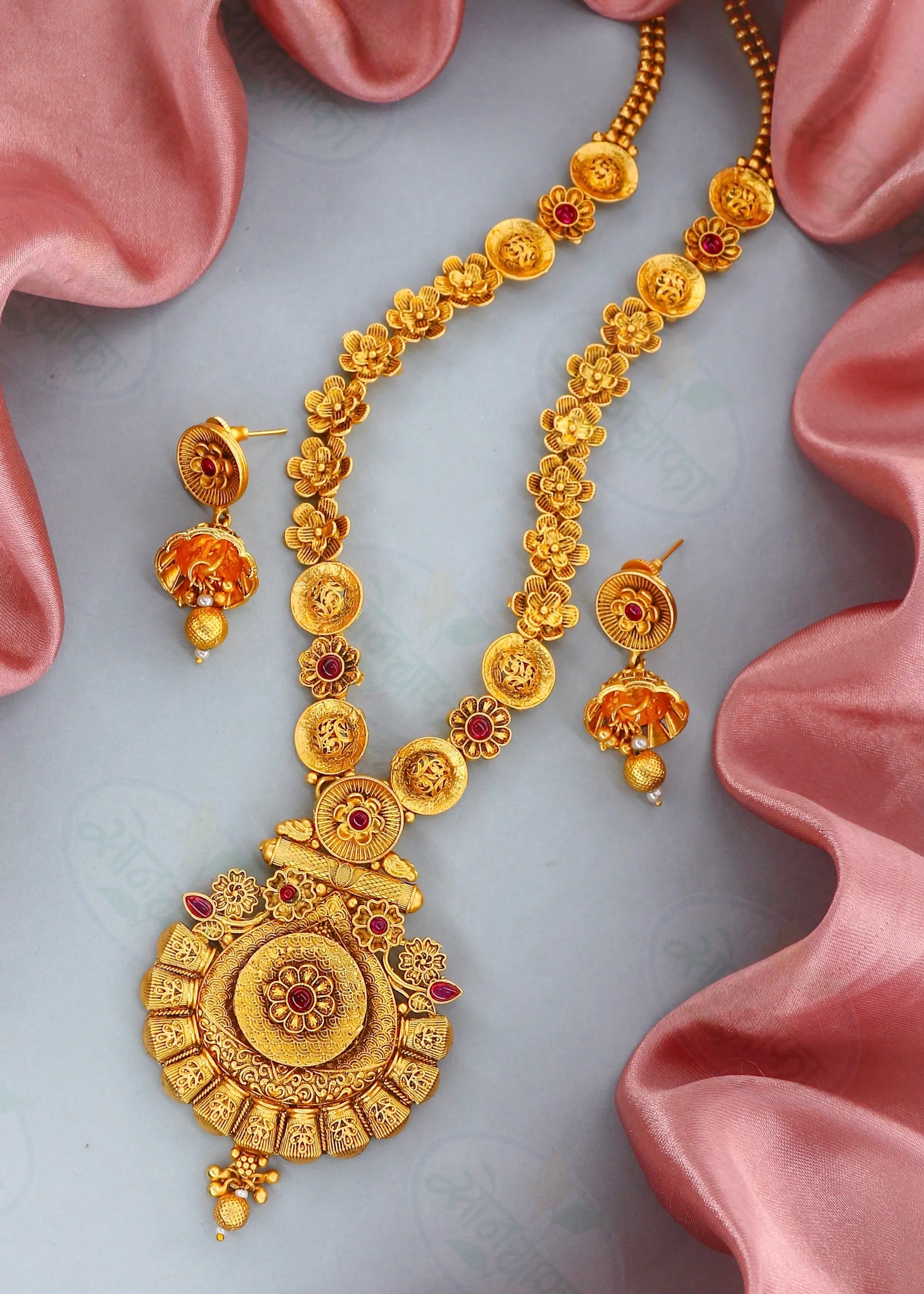 BRILLIANT AHILYA NECKLACE