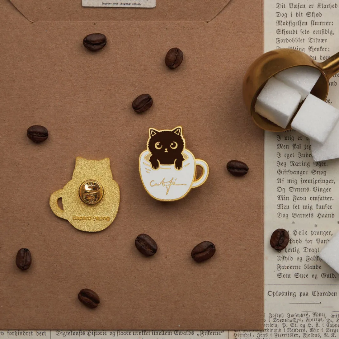 Coffee Cat Designer Original Brooch Creative Badge Cute Couple Cat Queen's Day Gift Jewelry