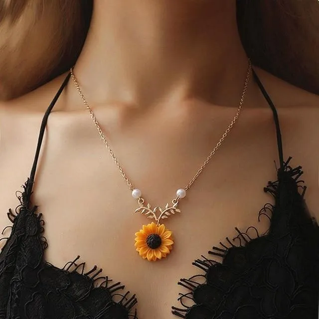 Creative Sunflower Pendant Necklace Vintage Fashion Jewelry Necklaces for Women