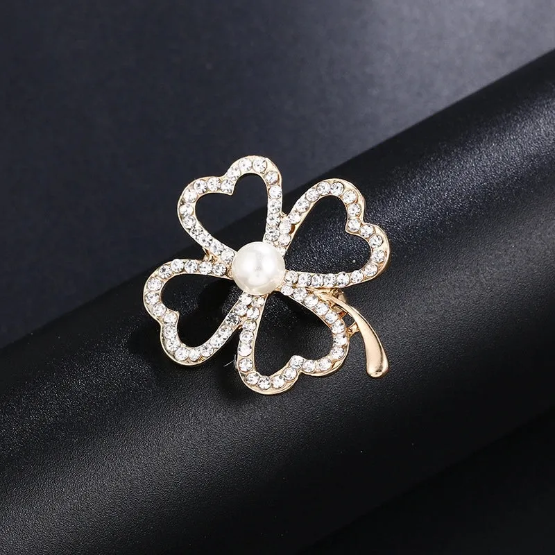 Elegant Pin Leaf Flower Butterfly Alloy Plating Inlay Rhinestones Pearl Women'S Brooches