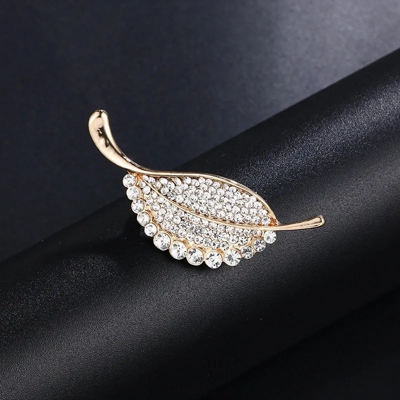 Elegant Pin Leaf Flower Butterfly Alloy Plating Inlay Rhinestones Pearl Women'S Brooches