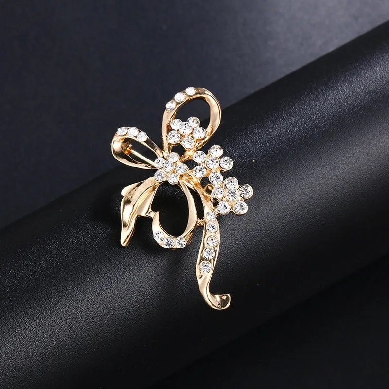 Elegant Pin Leaf Flower Butterfly Alloy Plating Inlay Rhinestones Pearl Women'S Brooches