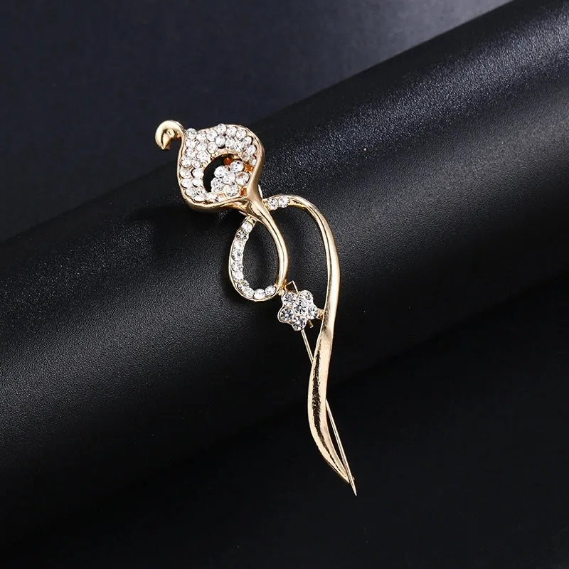 Elegant Pin Leaf Flower Butterfly Alloy Plating Inlay Rhinestones Pearl Women'S Brooches