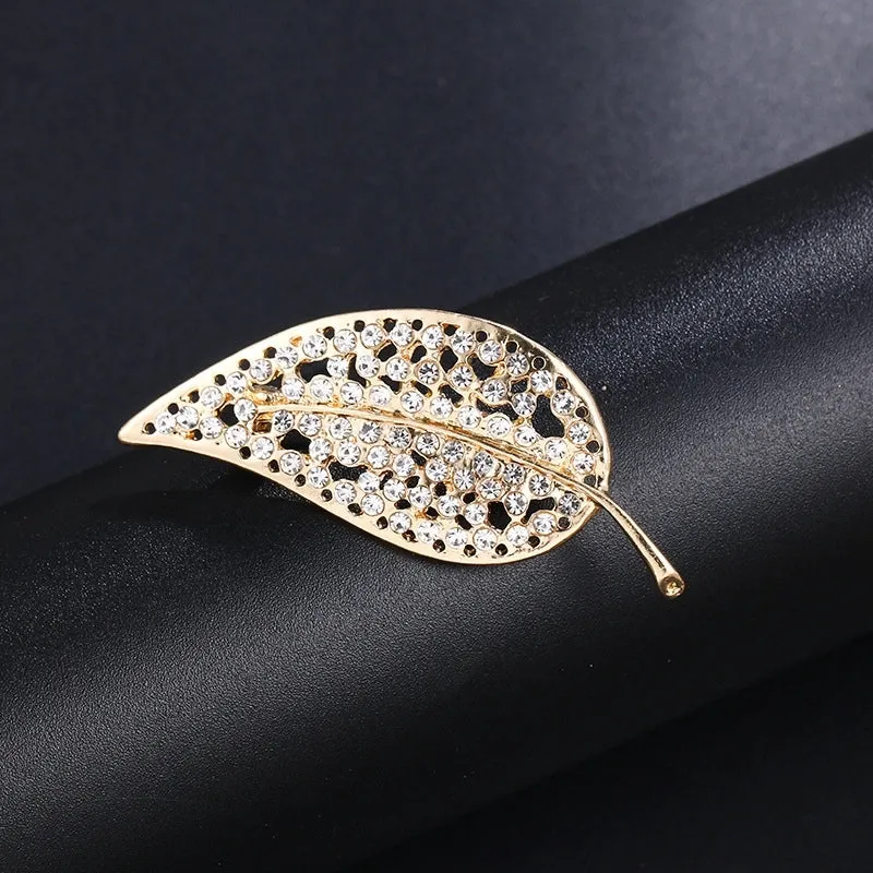 Elegant Pin Leaf Flower Butterfly Alloy Plating Inlay Rhinestones Pearl Women'S Brooches