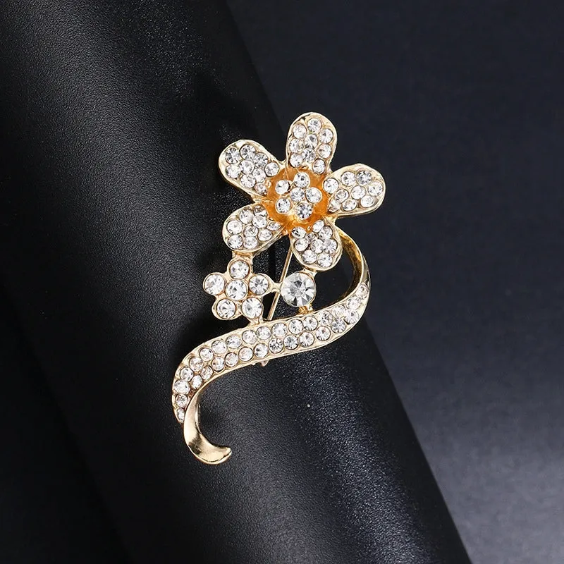 Elegant Pin Leaf Flower Butterfly Alloy Plating Inlay Rhinestones Pearl Women'S Brooches