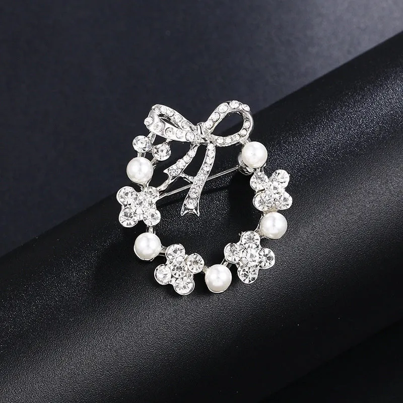 Elegant Pin Leaf Flower Butterfly Alloy Plating Inlay Rhinestones Pearl Women'S Brooches