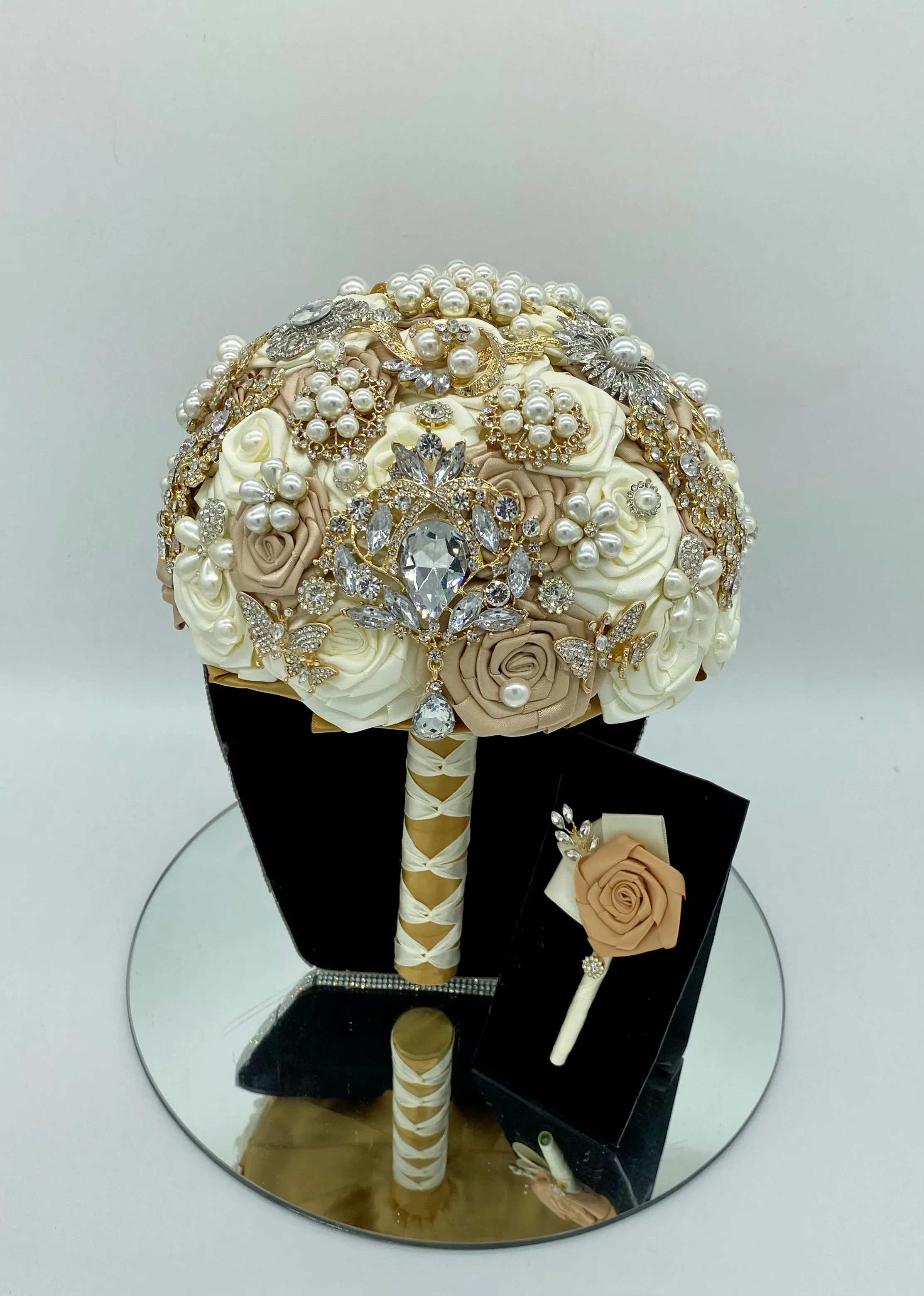 Ivory l Gold Round Bouquet l Waterfall bouquet l Real Touch Roses Brooch Bouquet BOU-036