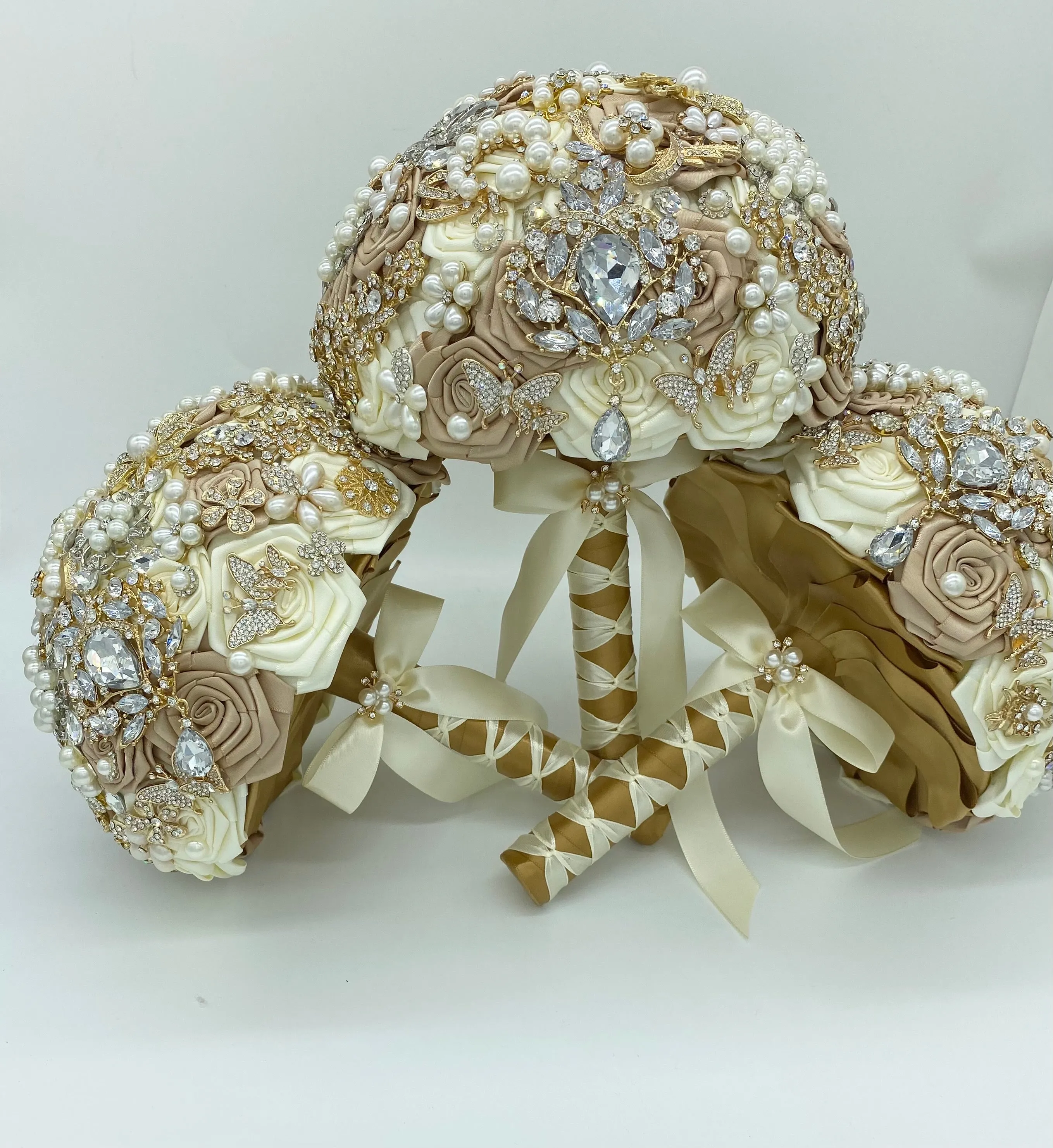 Ivory l Gold Round Bouquet l Waterfall bouquet l Real Touch Roses Brooch Bouquet BOU-036