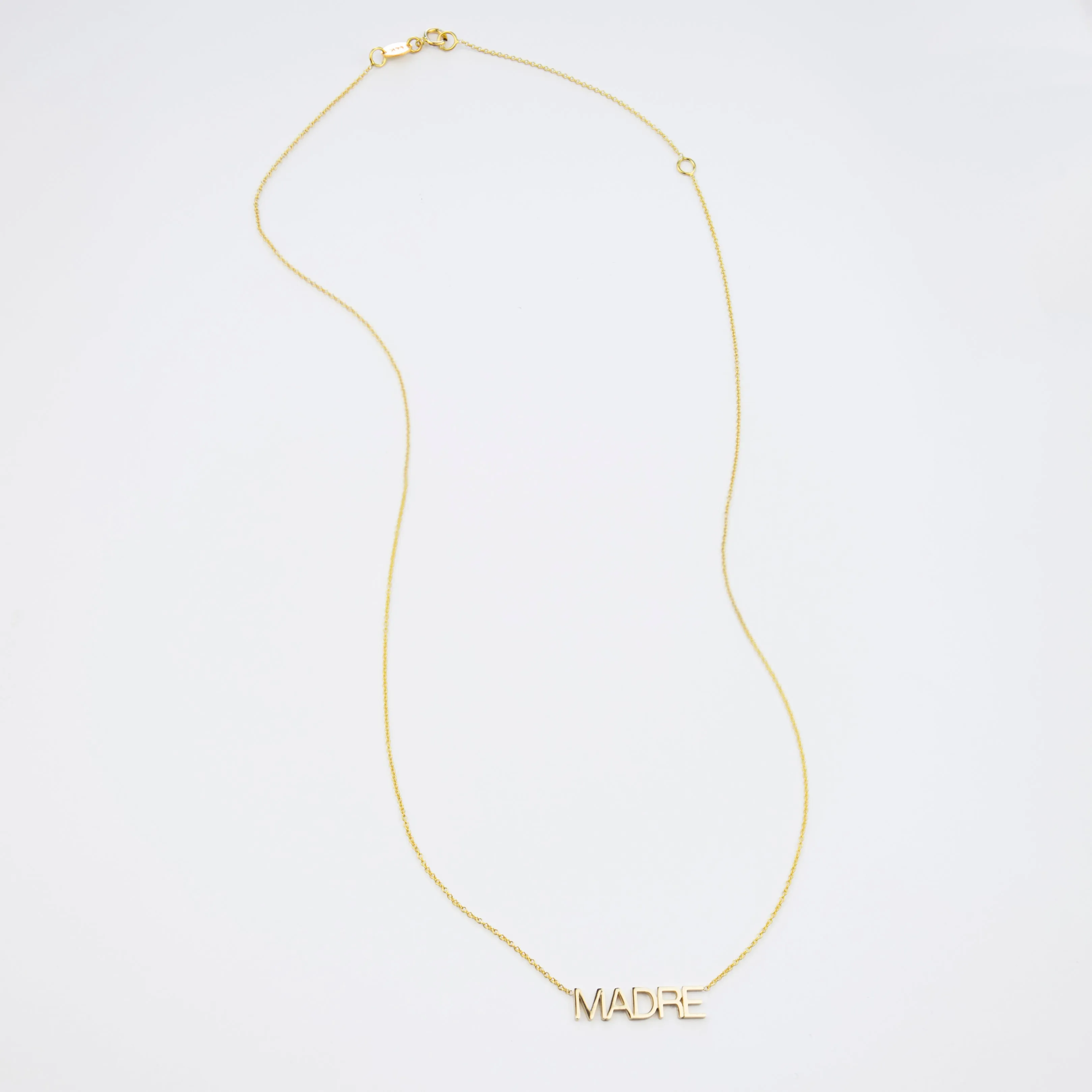 MADRE Necklace