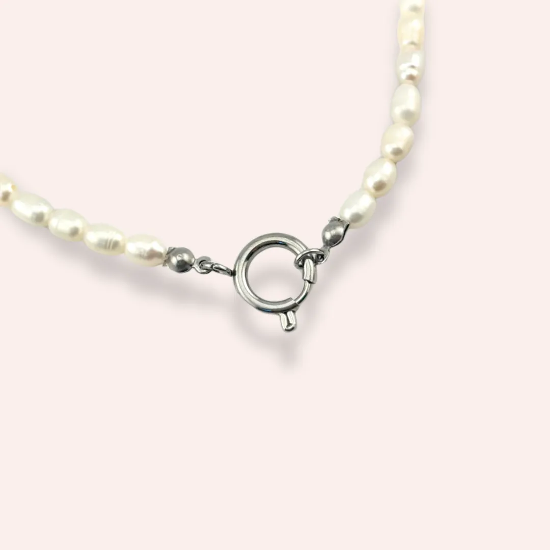 Pearl necklace silver