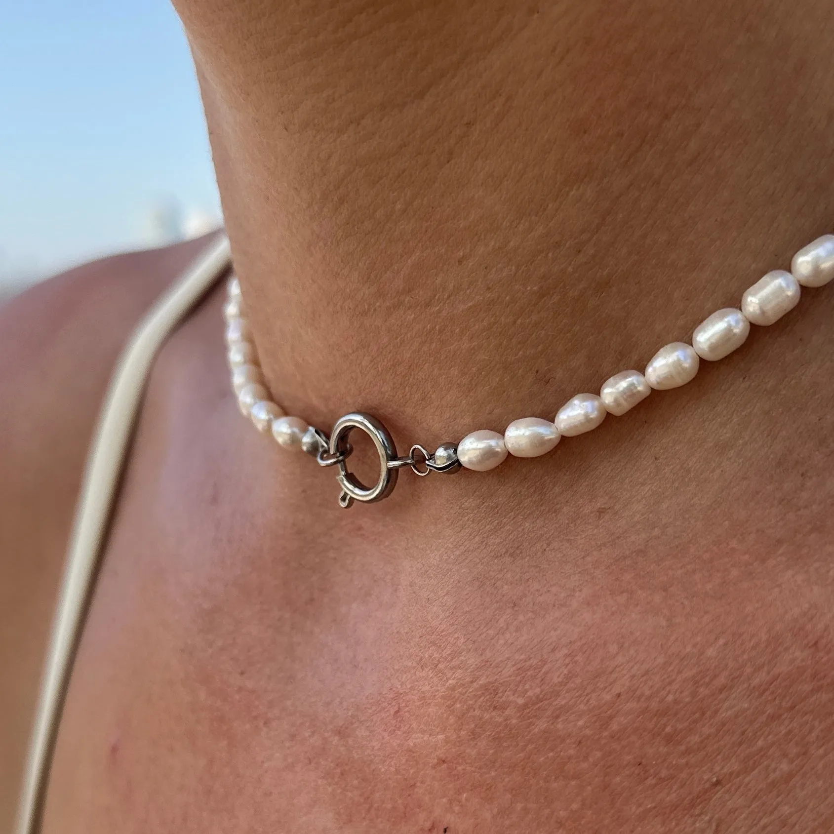 Pearl necklace silver