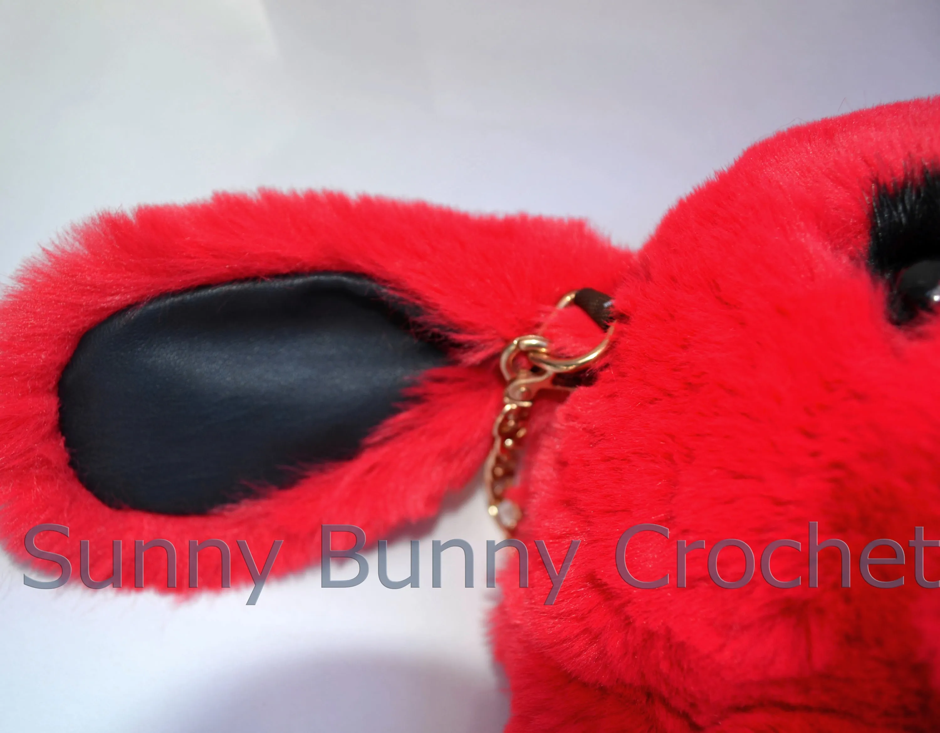 Red Rabbit Shoulder Bag Rabbit Bag Real Fur Backpack Women Purse Girls Handbag Phone Bag Animal Bag with Chain Clutch Purse Cosmetic Bag