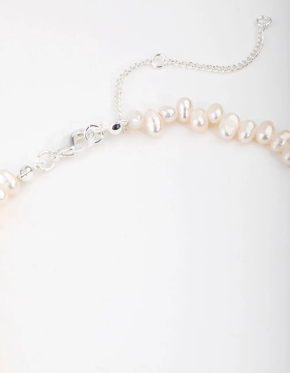 Silver Plated Freshwater Pearl Short Necklace