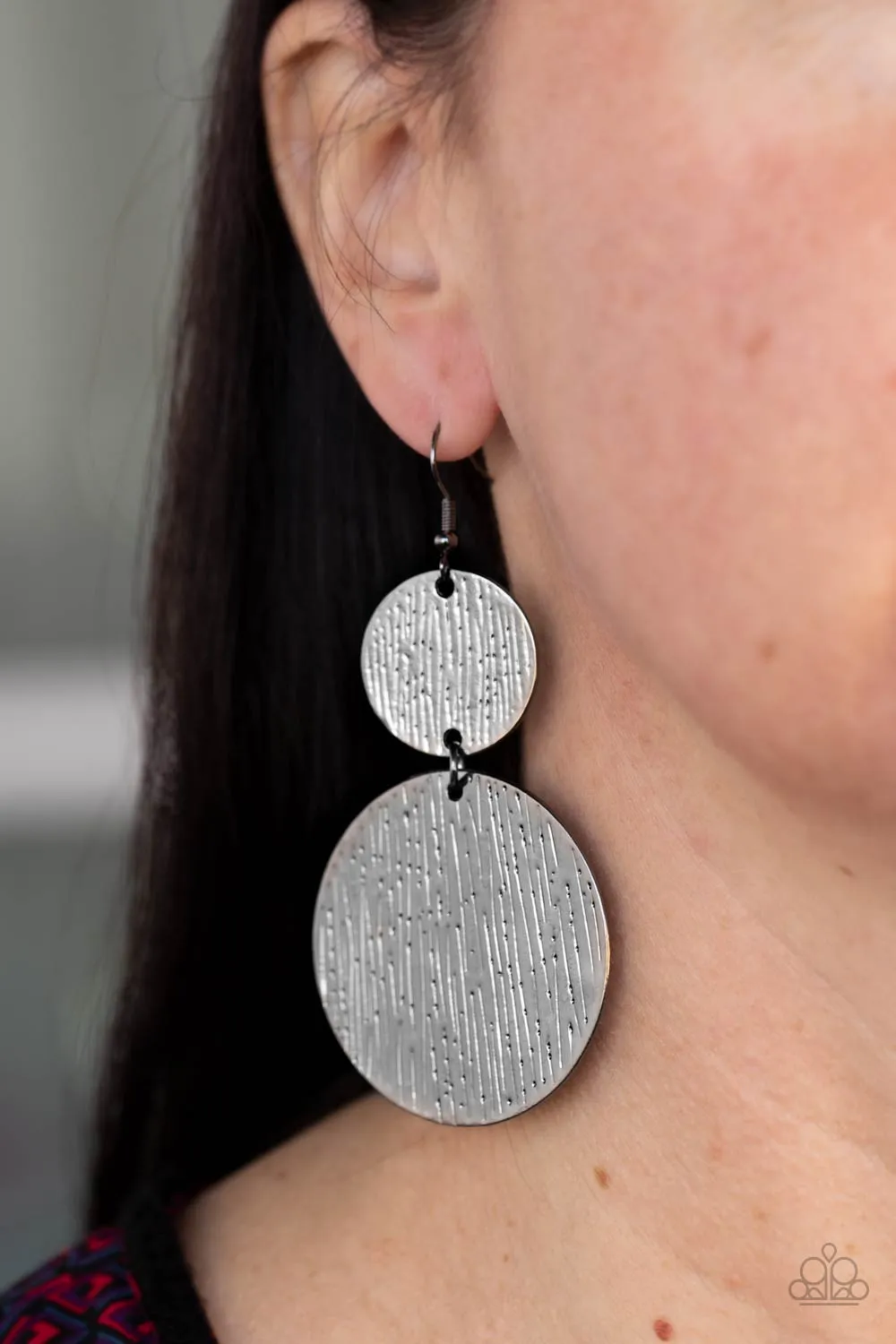 Status CYMBAL Black-Earrings