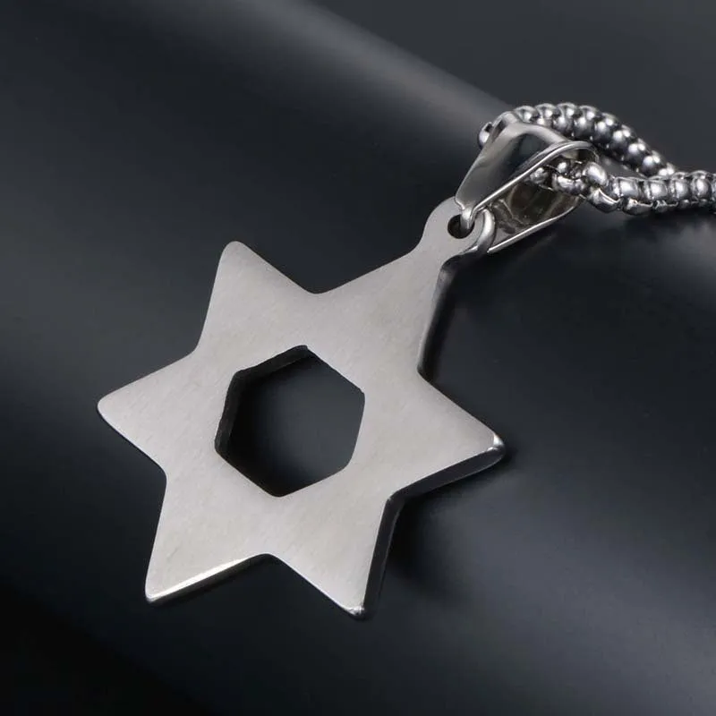 Stylish Titanium Steel Hexagram Pendant Necklace for Men - Retro Hollow Design