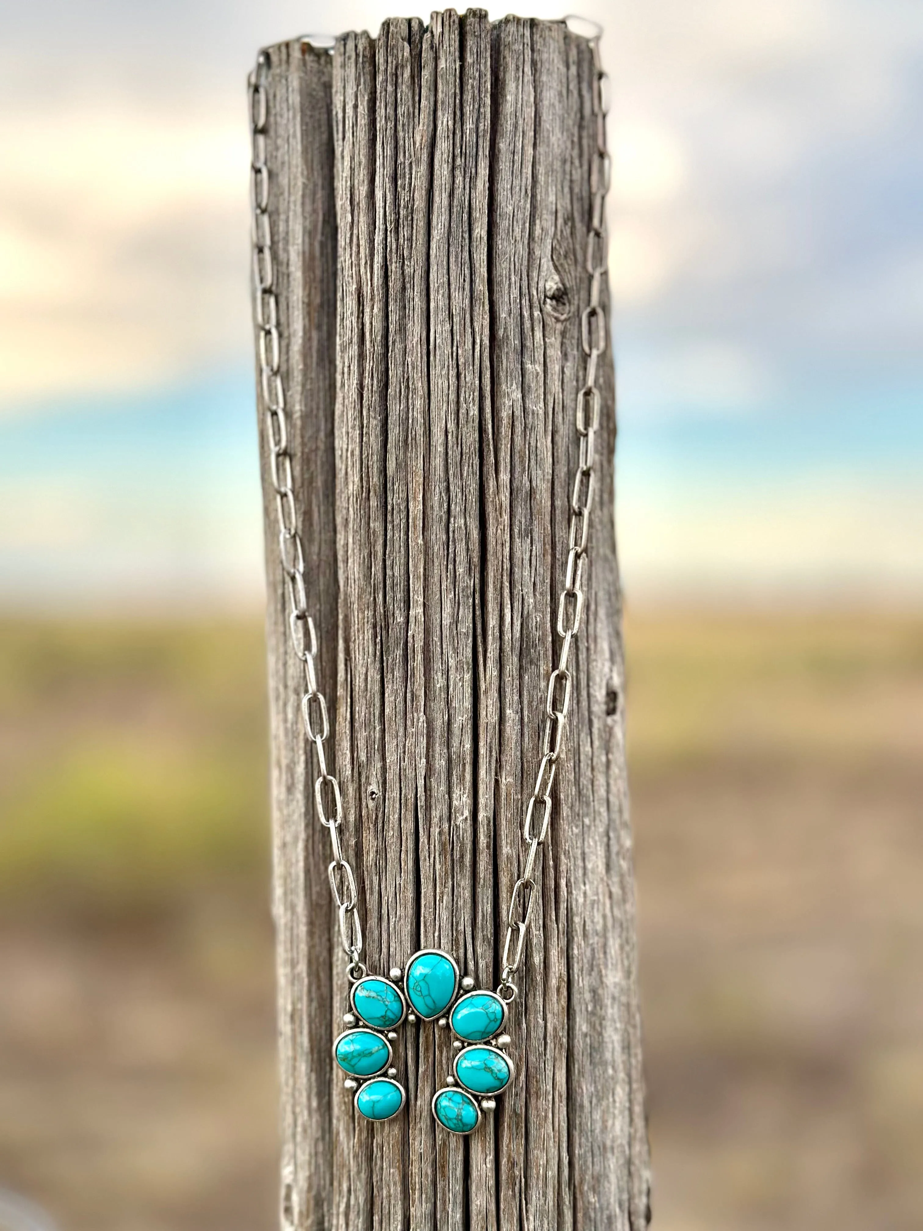 The  Turquoise & Silver Paperclip Chain Squash Necklace