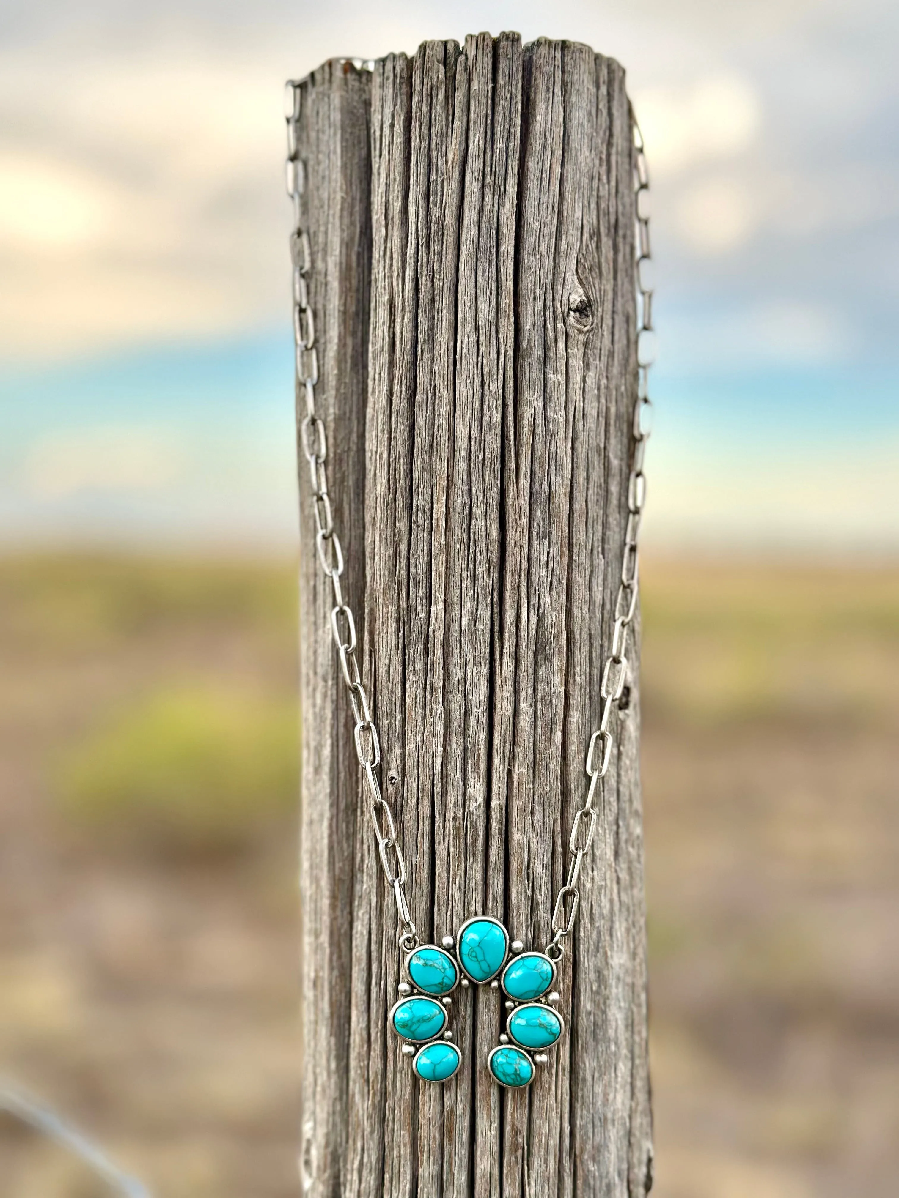 The  Turquoise & Silver Paperclip Chain Squash Necklace