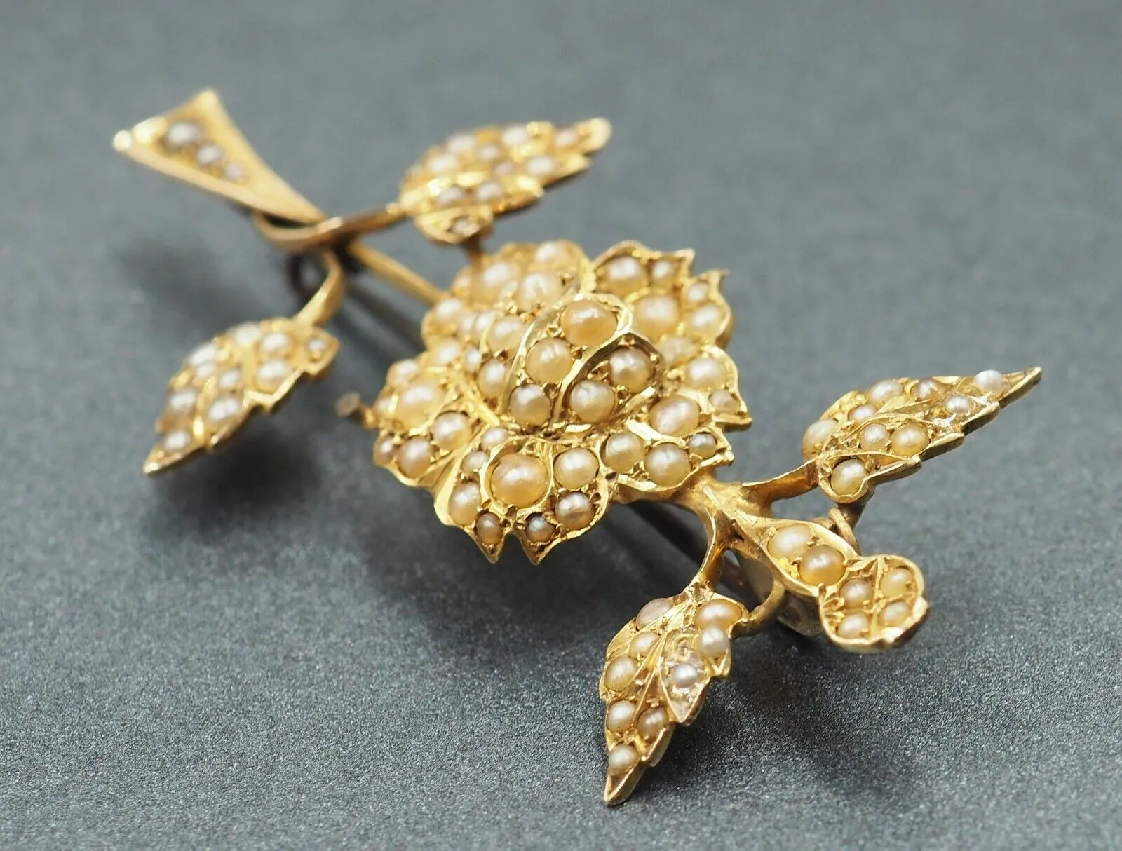 Vintage Flower & Leaf Seed Pearl 15ct Yellow Gold Brooch