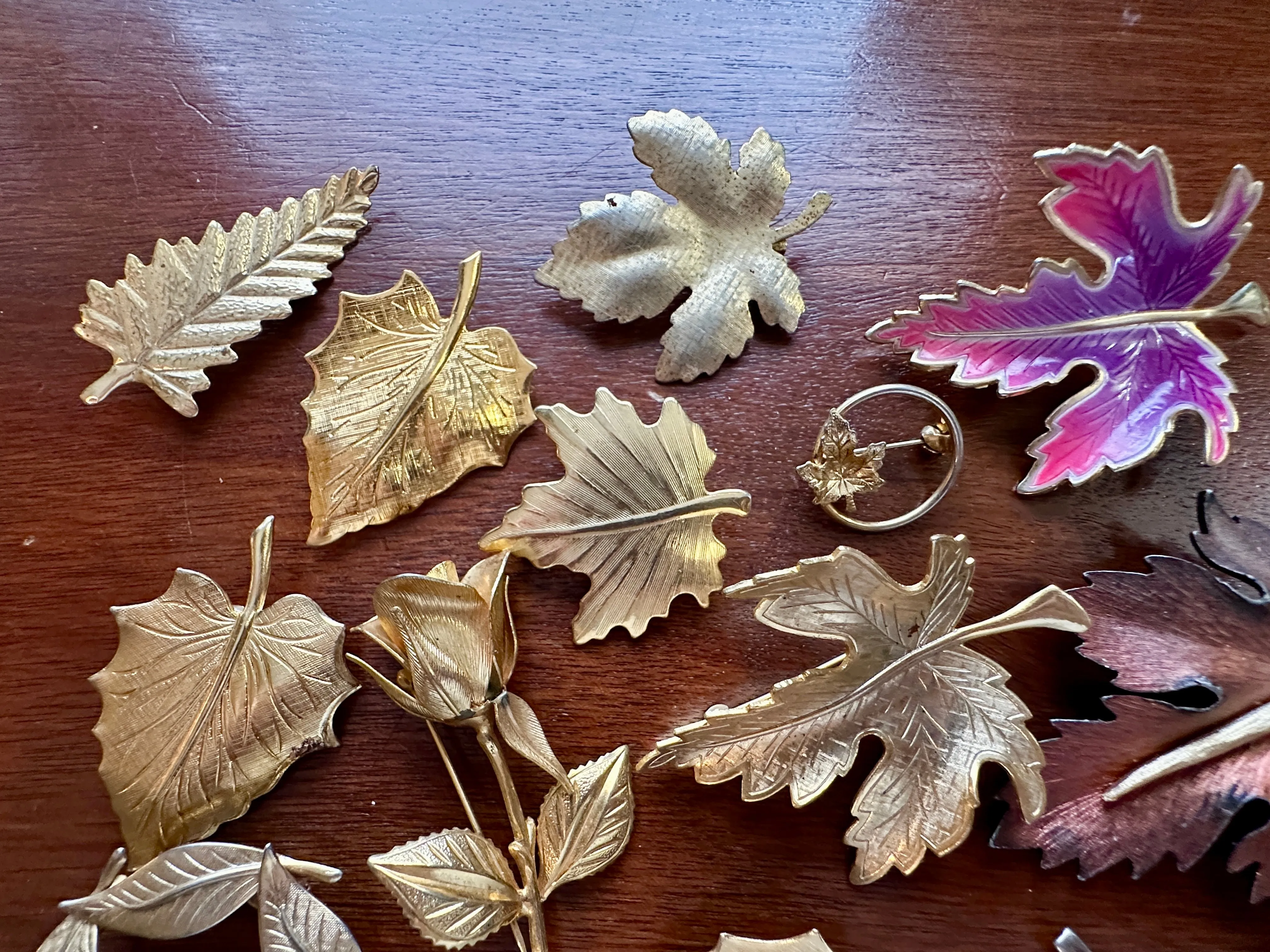 Vintage LARGE Lot of Gold Silver Tone Leaf Flower Nature Brooches Pins Wreath