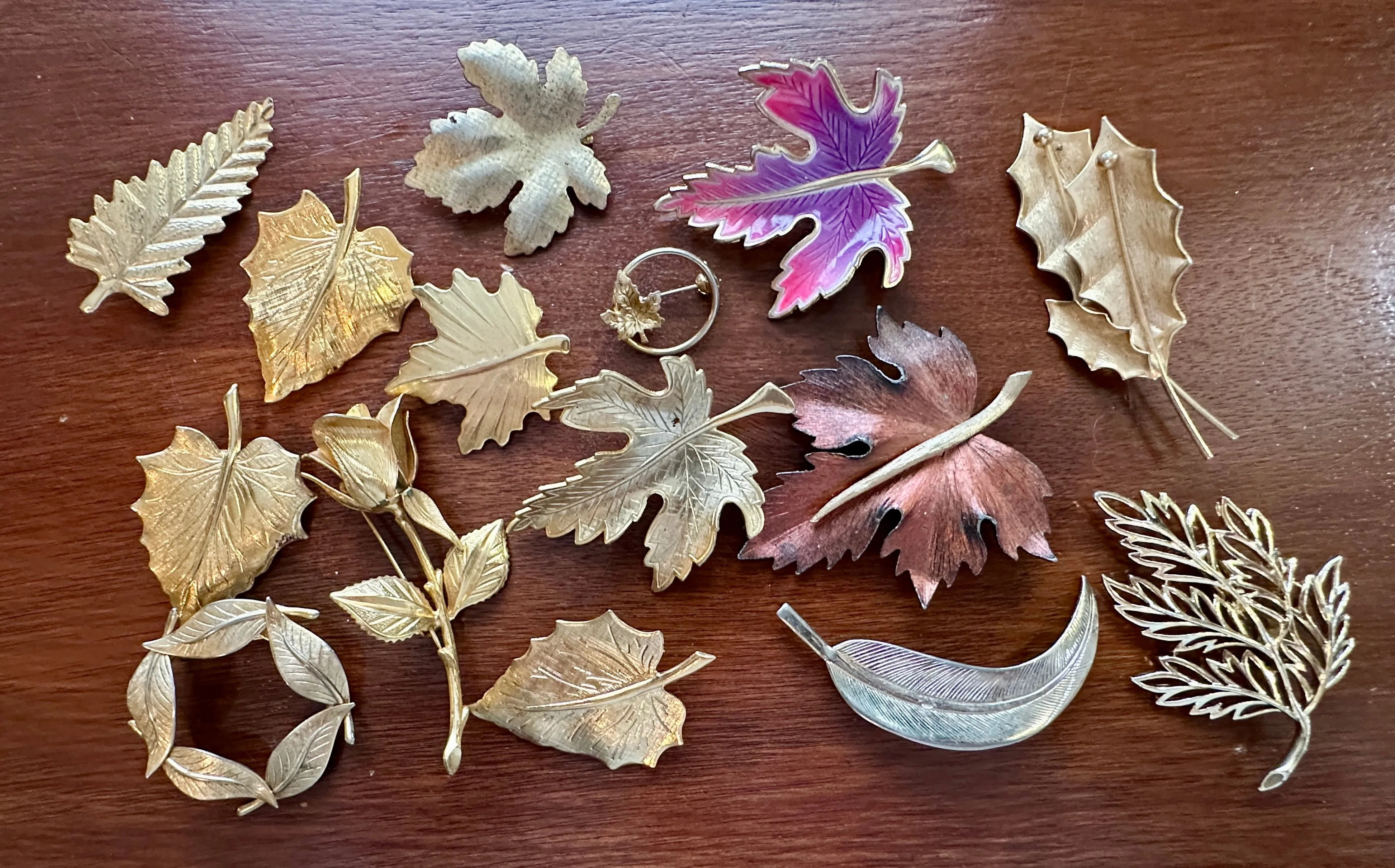 Vintage LARGE Lot of Gold Silver Tone Leaf Flower Nature Brooches Pins Wreath